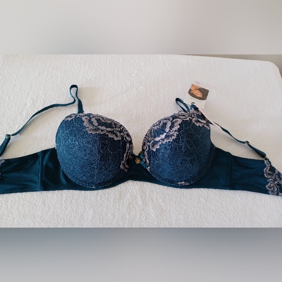 NWT Daisy Fuentes Push Up Bra, 36C - Picture 2 of 16